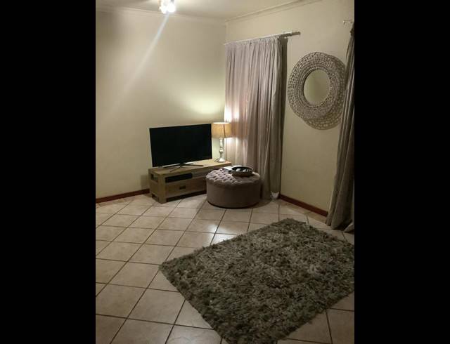 2 BEDROOM PROPERTY TO RENT IN OLYMPUS AH